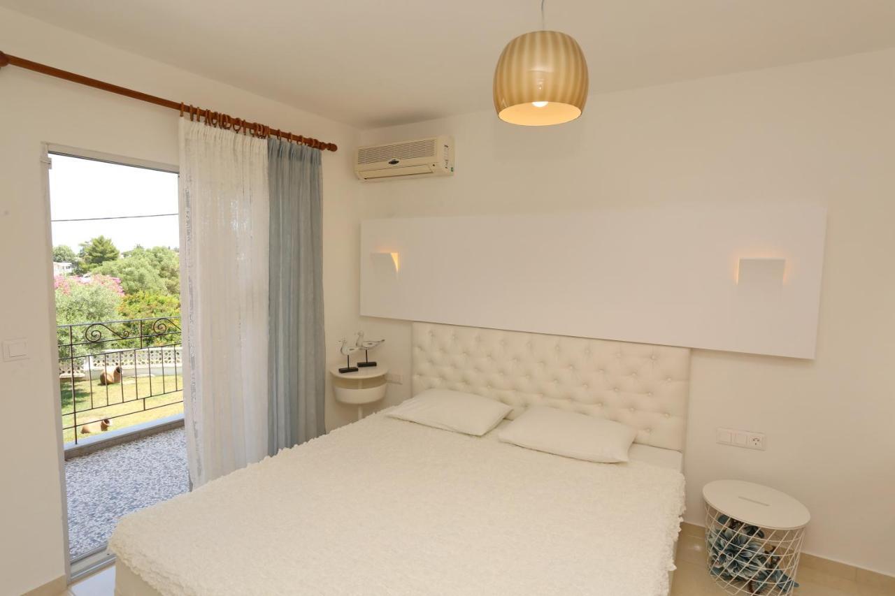 Kastoria Hotel Apartments 하니오티 외부 사진