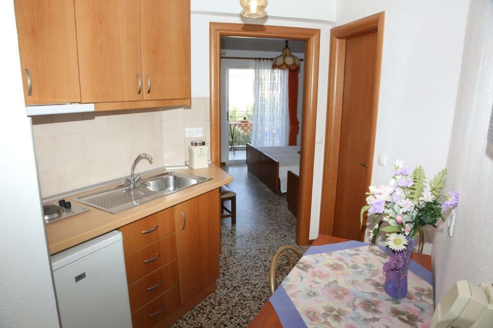 Kastoria Hotel Apartments 하니오티 외부 사진
